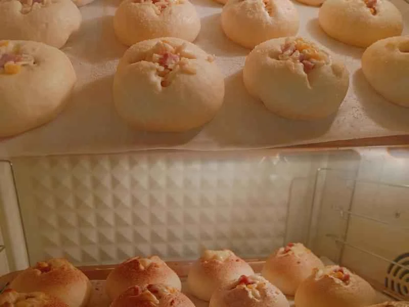 How to make pure milk hand-torn toast: Step 1