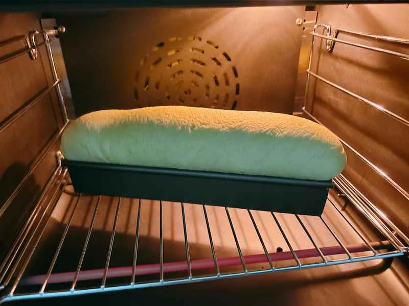 How to make pure milk hand-torn toast: Step 1