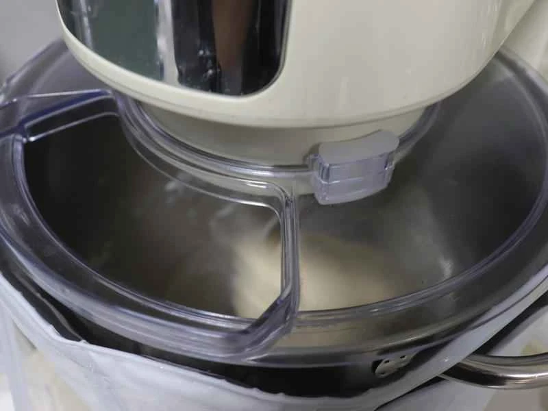 How to make pure milk hand-torn toast: Step 1