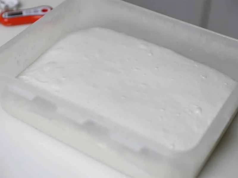 How to make pure milk hand-torn toast: Step 1