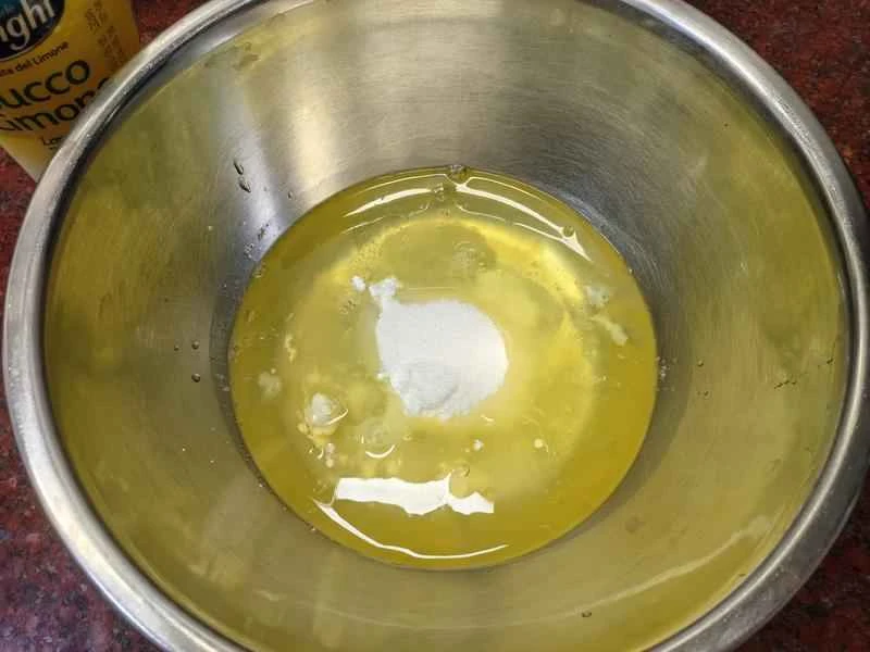 How to make pure milk hand-torn toast: Step 1