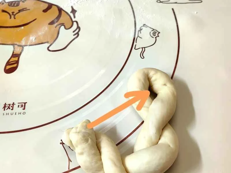 How to make pure milk hand-torn toast: Step 1