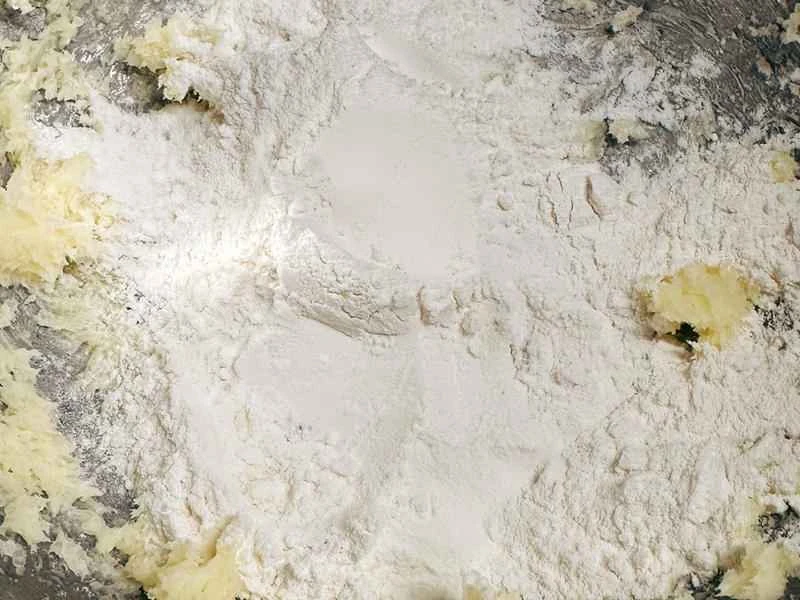 How to make pure milk hand-torn toast: Step 1