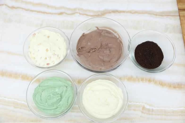 How to make pure milk hand-torn toast: Step 1