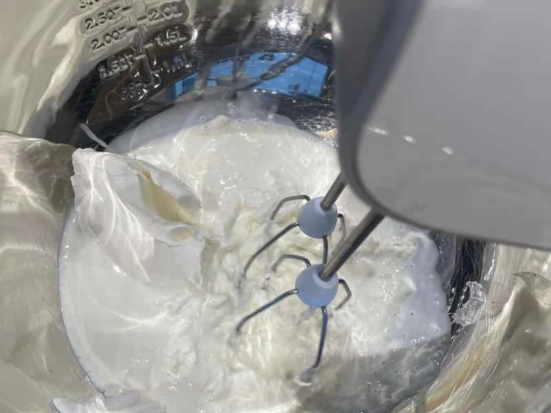 How to make pure milk hand-torn toast: Step 1