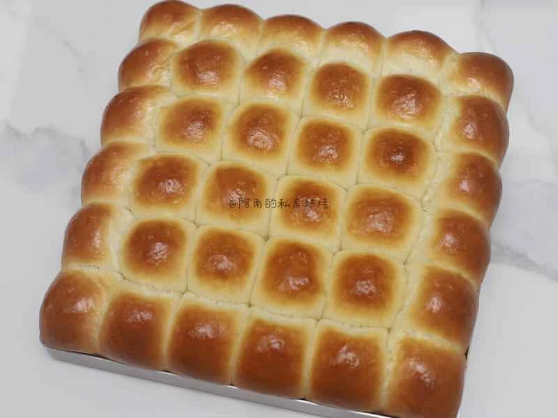 How to make pure milk hand-torn toast: Step 1