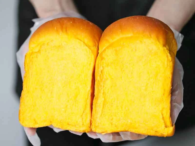 How to make pure milk hand-torn toast: Step 1