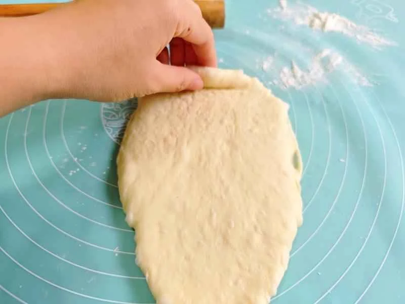 How to make pure milk hand-torn toast: Step 1