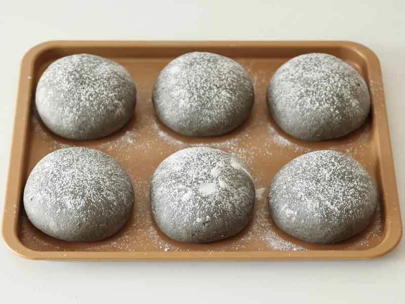 How to make pure milk hand-torn toast: Step 1