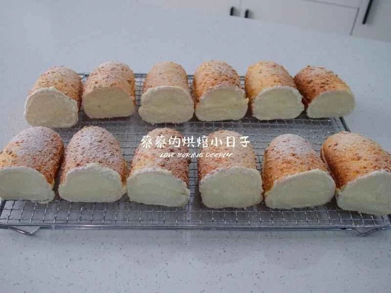 How to make pure milk hand-torn toast: Step 1