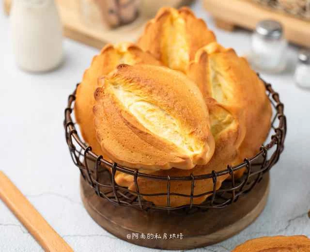 A recipe for a single-fermentation, incredibly delicious milk and salt Russian bread!