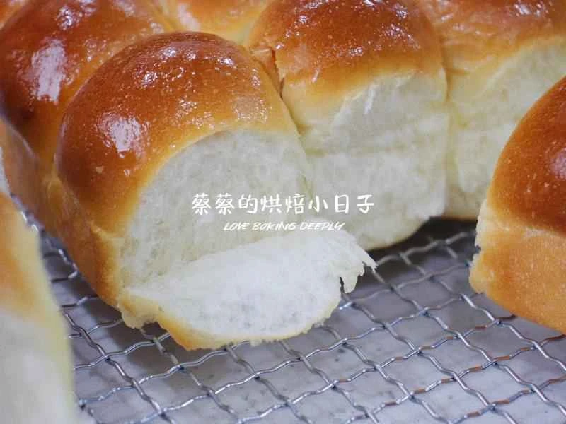 How to make pure milk hand-torn toast: Step 1