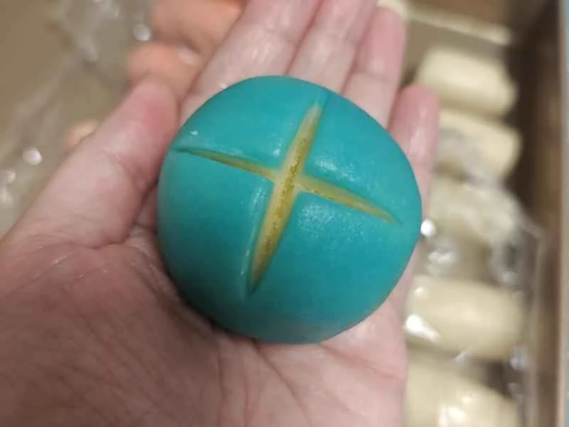 How to make pure milk hand-torn toast: Step 1