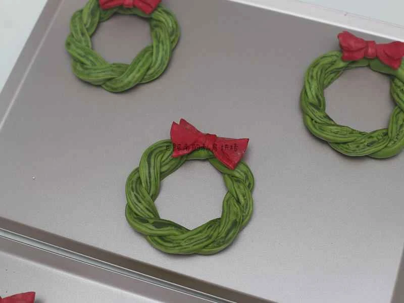 How to make pure milk hand-torn toast: Step 1