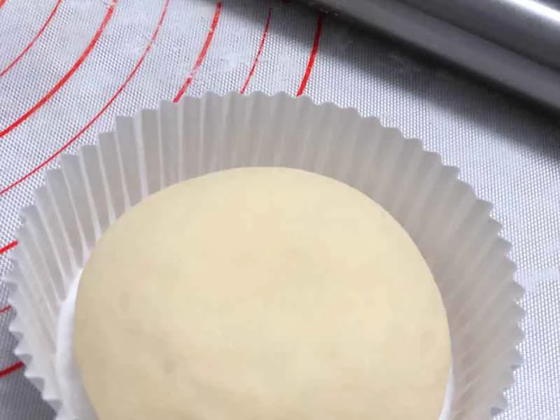 How to make pure milk hand-torn toast: Step 1