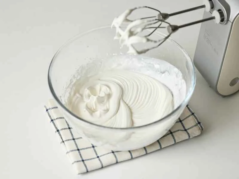 How to make pure milk hand-torn toast: Step 1