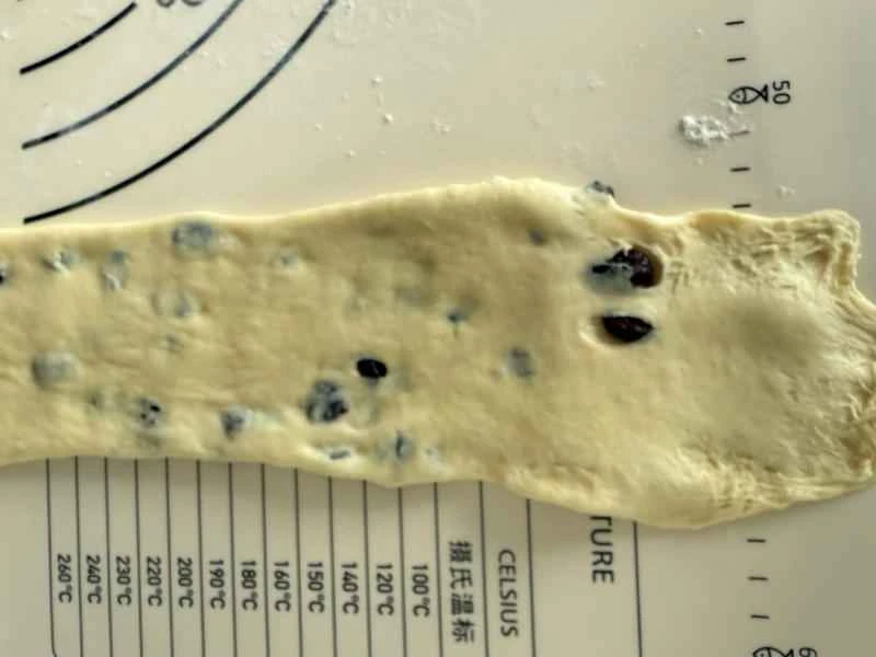 How to make pure milk hand-torn toast: Step 1