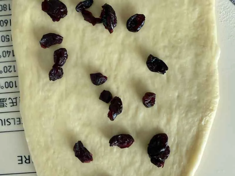 How to make pure milk hand-torn toast: Step 1