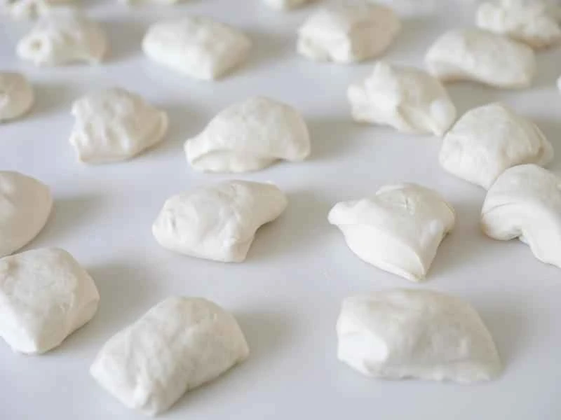 How to make pure milk hand-torn toast: Step 1