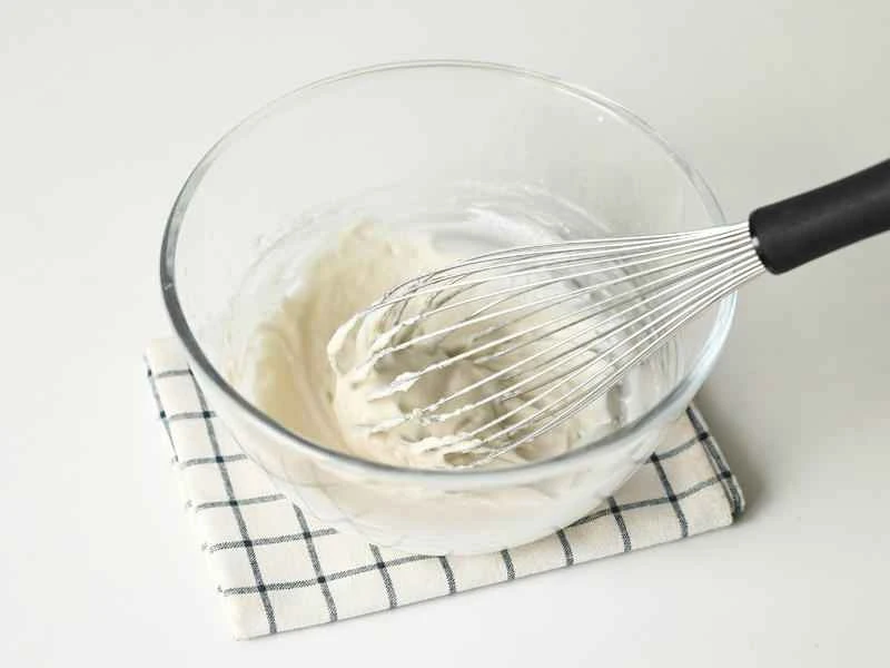 How to make pure milk hand-torn toast: Step 1