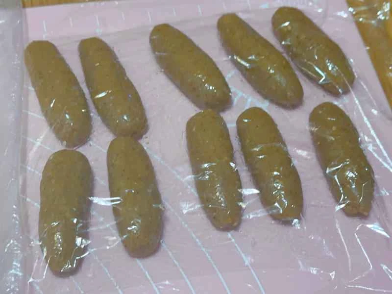 How to make pure milk hand-torn toast: Step 1