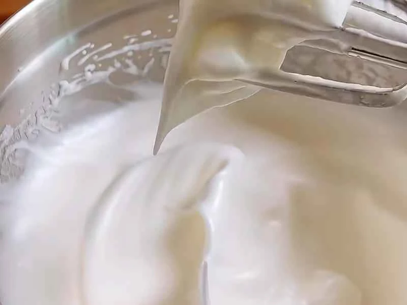 How to make pure milk hand-torn toast: Step 1