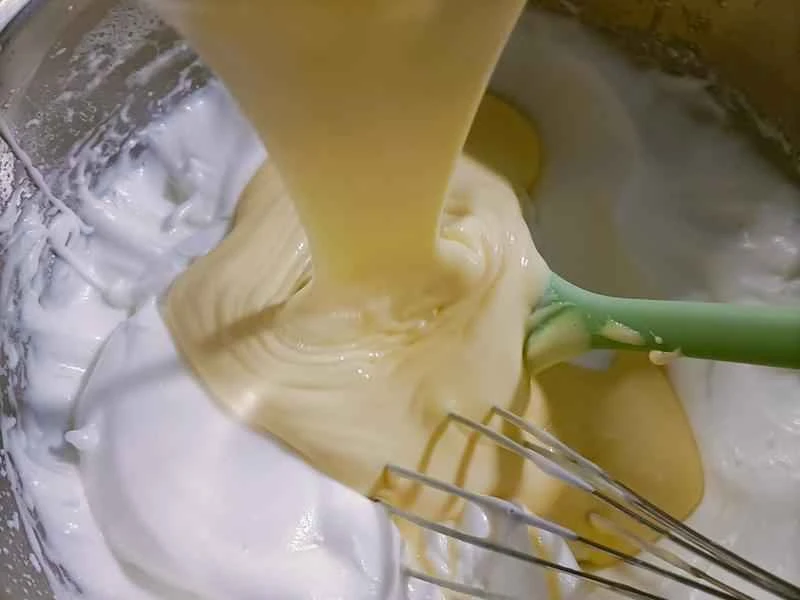 How to make pure milk hand-torn toast: Step 1