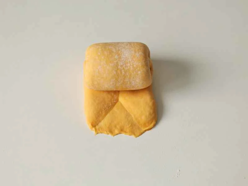 How to make pure milk hand-torn toast: Step 1