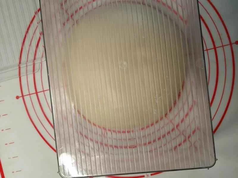 How to make pure milk hand-torn toast: Step 1