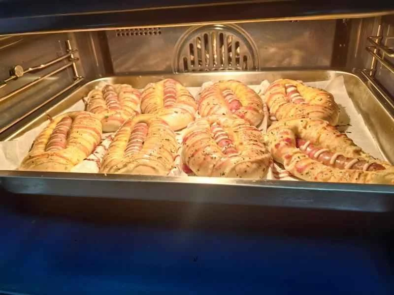 How to make pure milk hand-torn toast: Step 1