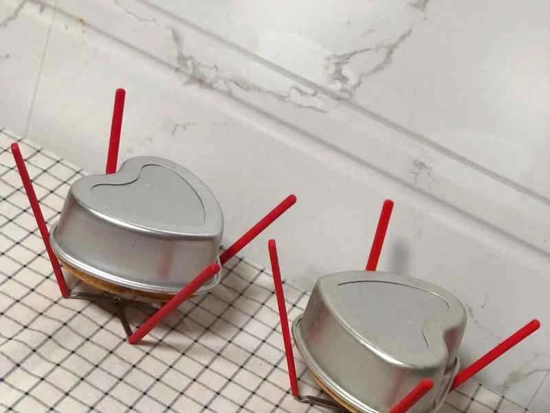 How to make pure milk hand-torn toast: Step 1