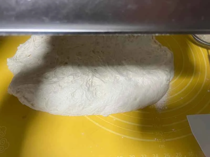 How to make pure milk hand-torn toast: Step 1