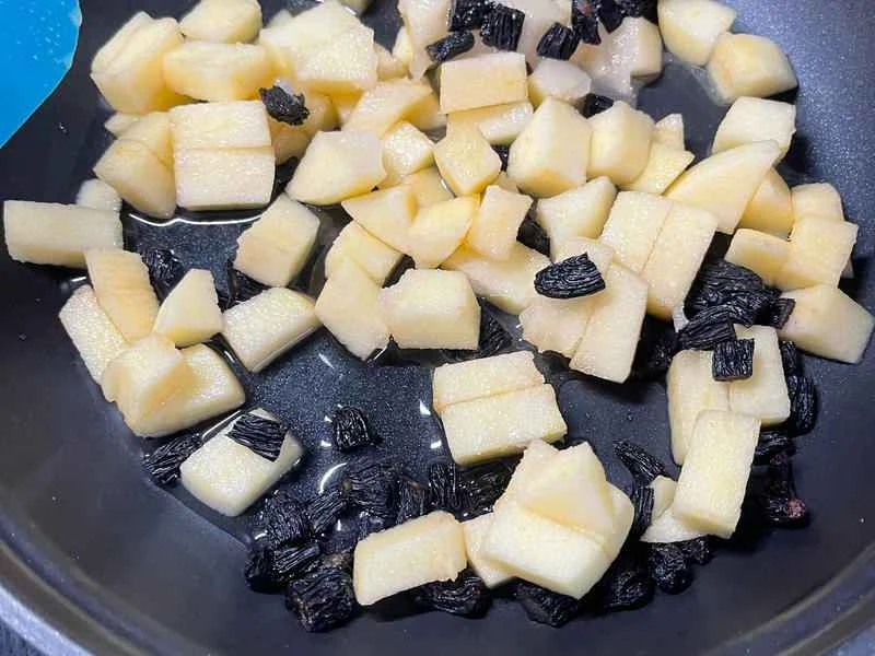 How to make pure milk hand-torn toast: Step 1