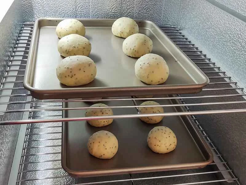 How to make pure milk hand-torn toast: Step 1