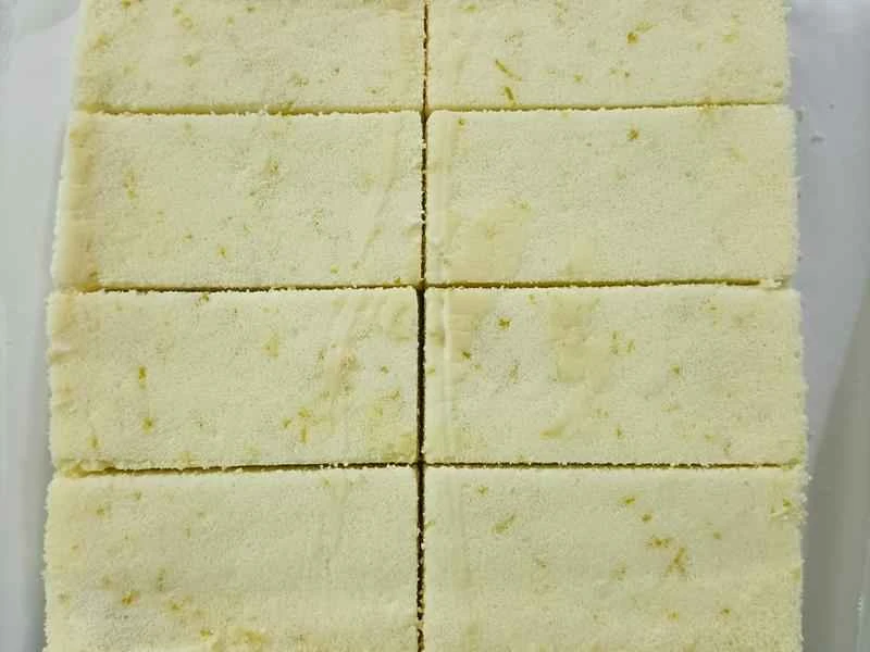 How to make pure milk hand-torn toast: Step 1