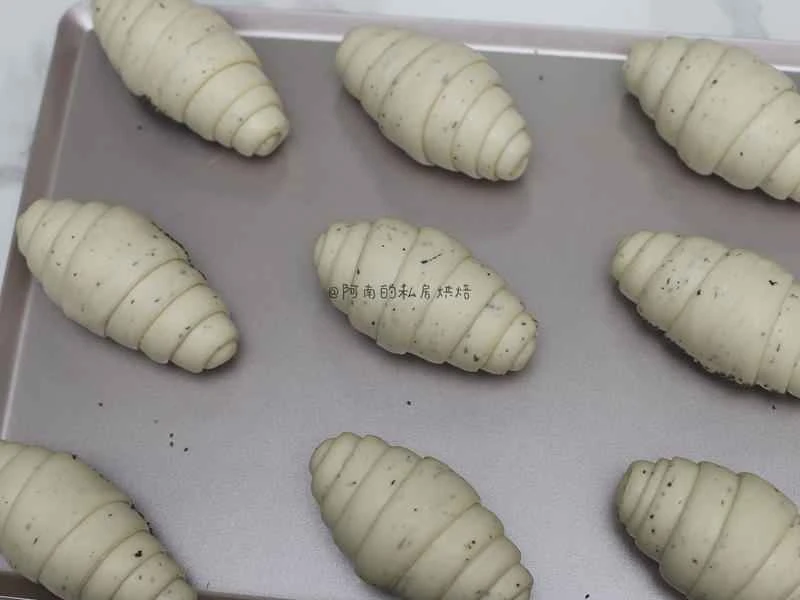 How to make pure milk hand-torn toast: Step 1