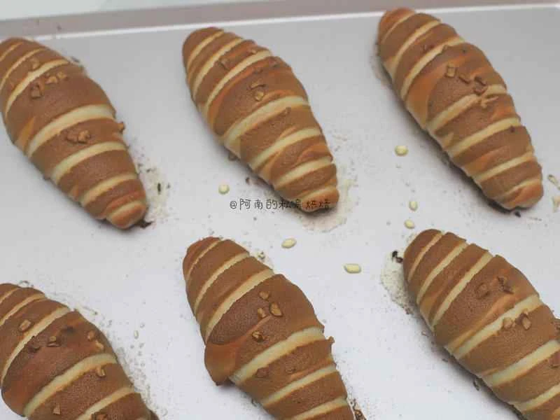 How to make pure milk hand-torn toast: Step 1