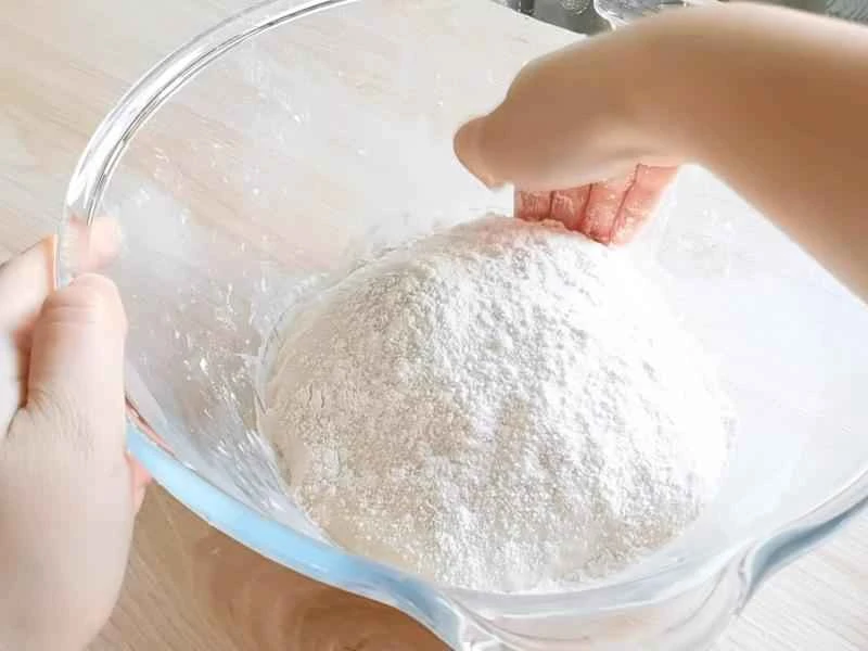 How to make pure milk hand-torn toast: Step 1