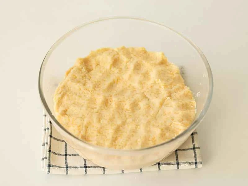 How to make pure milk hand-torn toast: Step 1