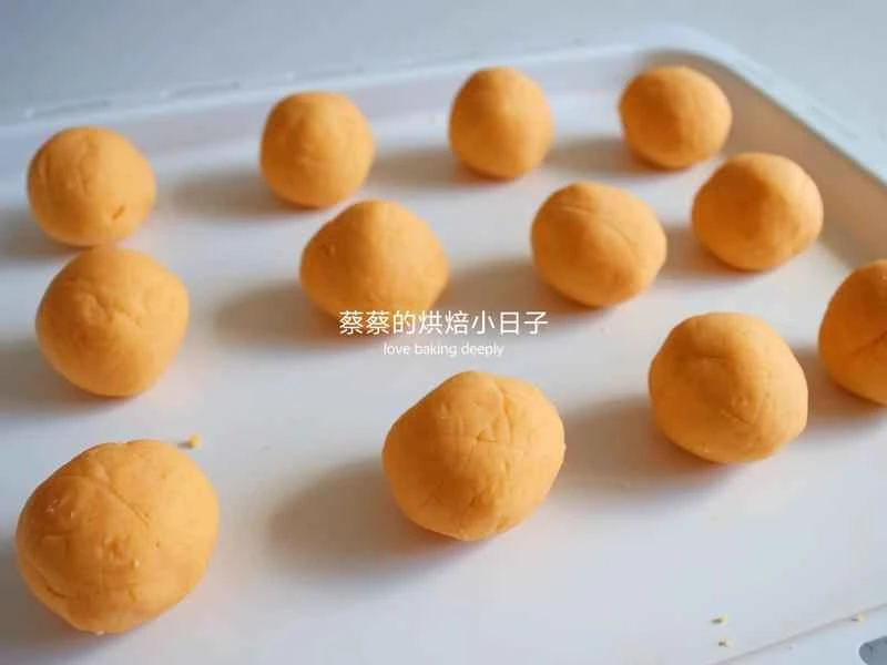 How to make pure milk hand-torn toast: Step 1