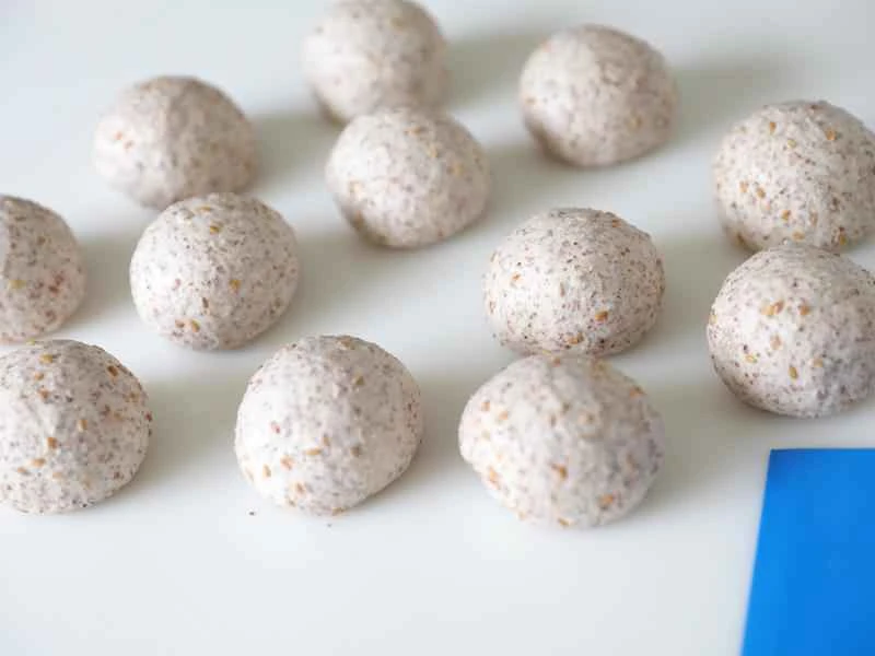 How to make pure milk hand-torn toast: Step 1