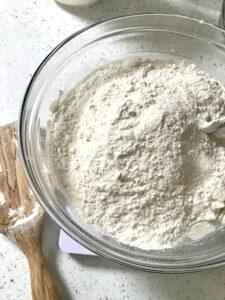 How to make pure milk hand-torn toast: Step 1