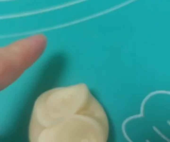 How to make pure milk hand-torn toast: Step 1