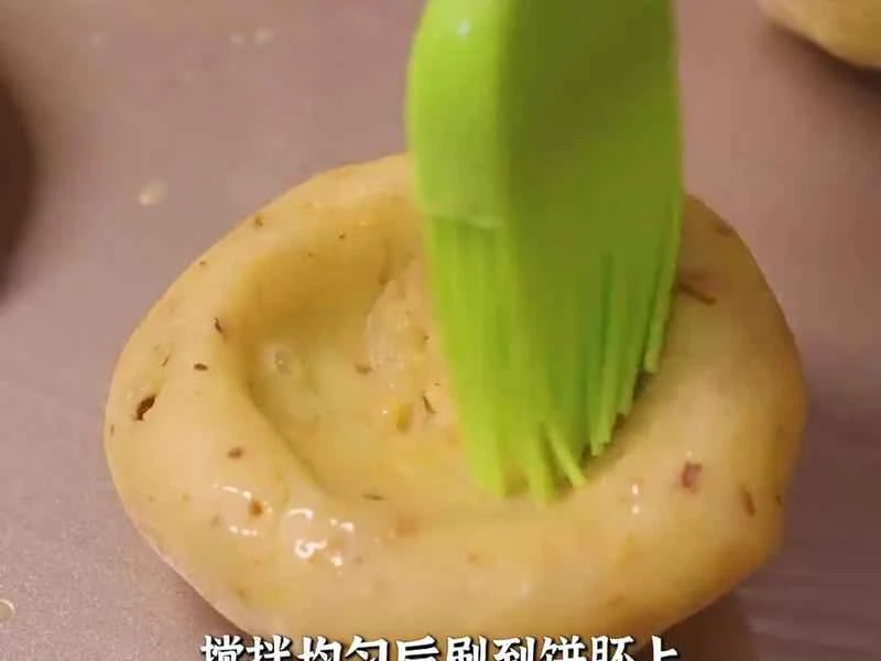 How to make pure milk hand-torn toast: Step 1