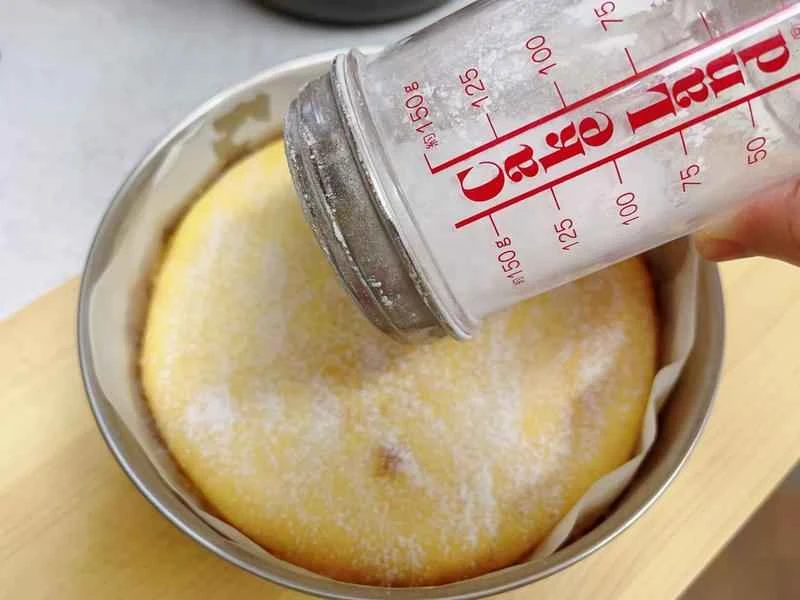 How to make pure milk hand-torn toast: Step 1