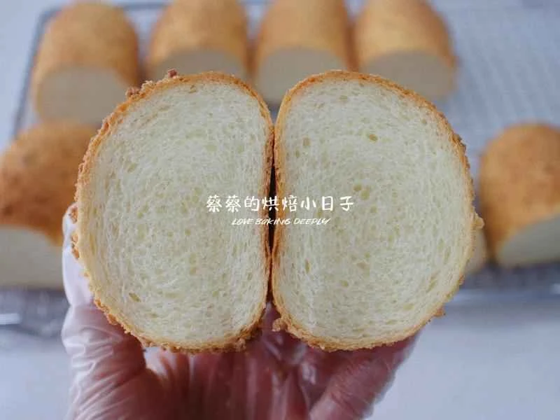 How to make pure milk hand-torn toast: Step 1