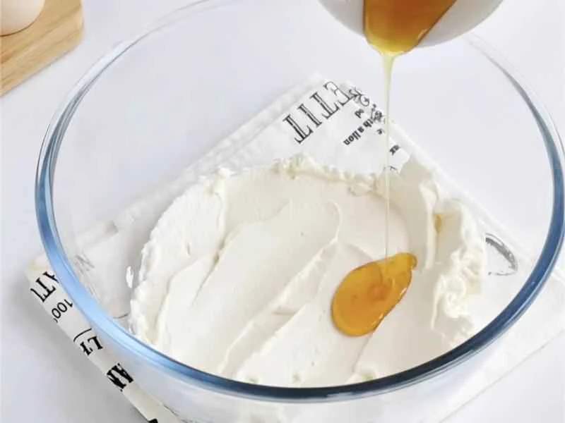 How to make pure milk hand-torn toast: Step 1