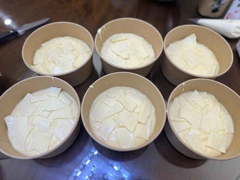 How to make pure milk hand-torn toast: Step 1