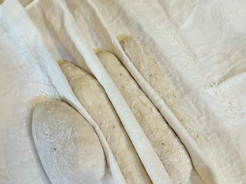 How to make pure milk hand-torn toast: Step 1