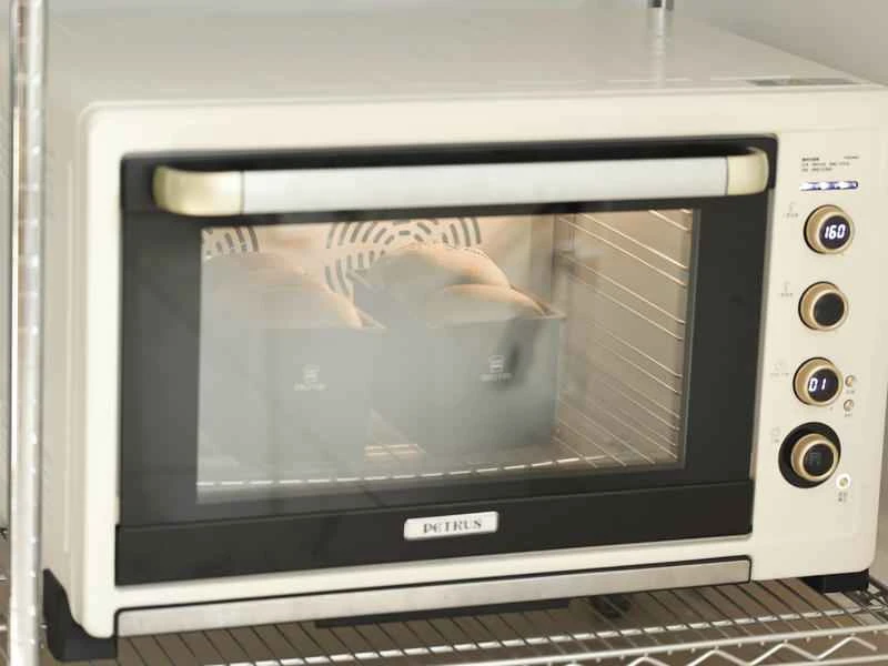 How to make pure milk hand-torn toast: Step 1